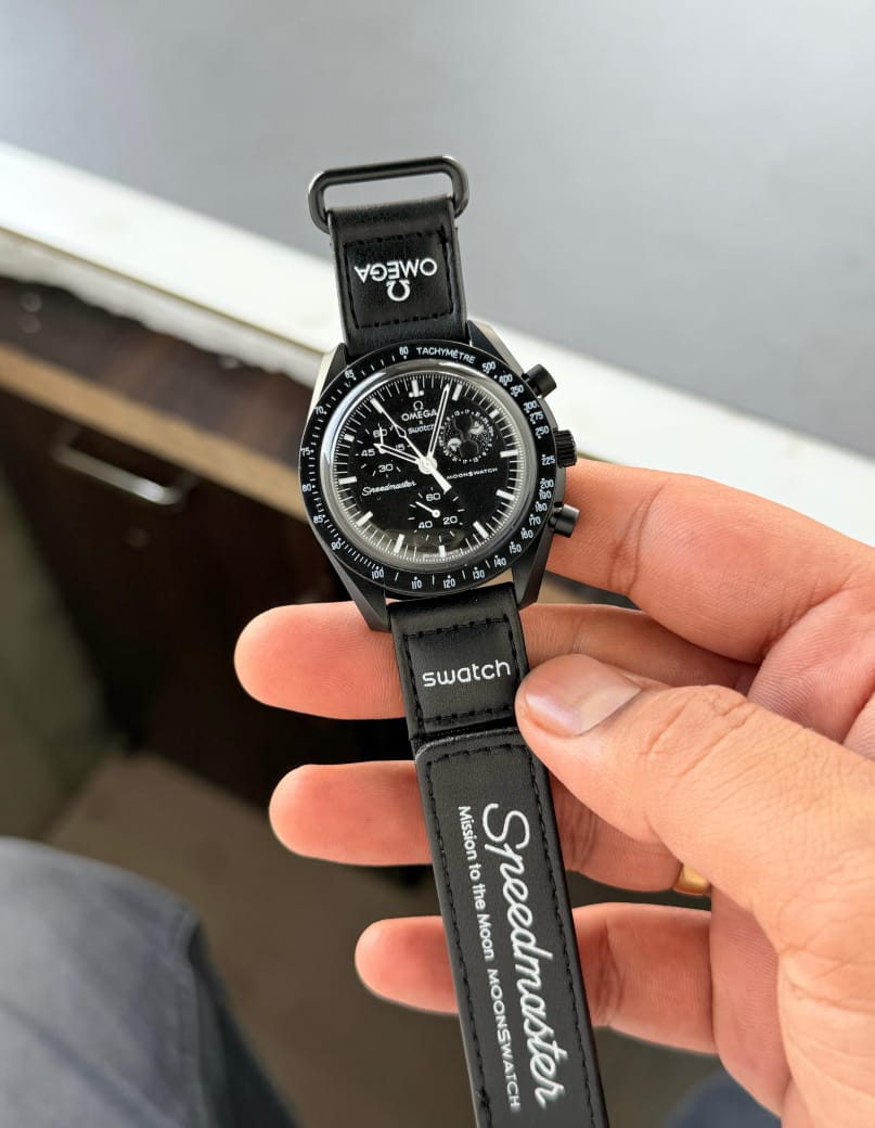 Swatch Omega x Moon Mission To The Super Moonphase - New Moon Speedmaster Full Black Moonswatch