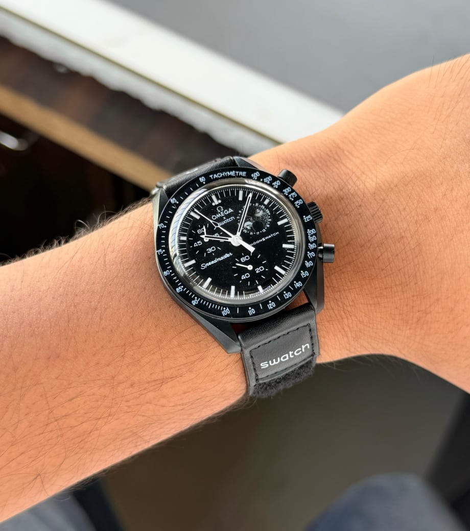 Swatch Omega x Moon Mission To The Super Moonphase - New Moon Speedmaster Full Black Moonswatch