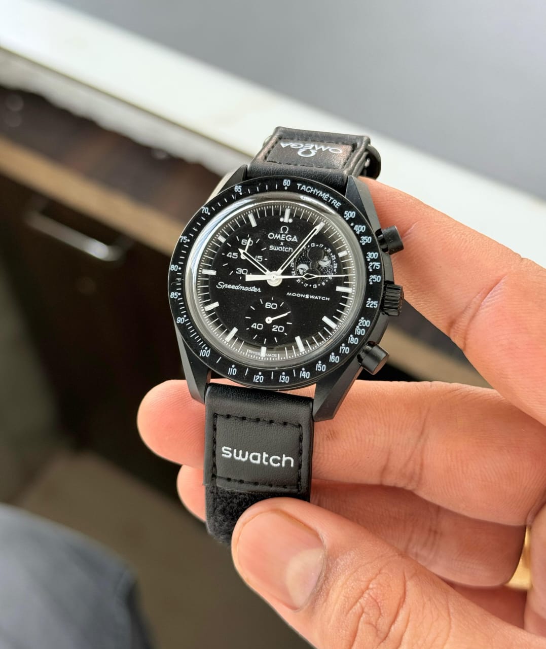 Swatch Omega x Moon Mission To The Super Moonphase - New Moon Speedmaster Full Black Moonswatch